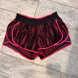 Lululemon shorts size 4 2.5” inseam